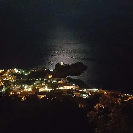 La Casetta Nel Bosco, * Amalfi