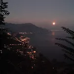 La Casetta Nel Bosco, *