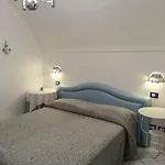 Holiday home La Casetta Nel Bosco, *