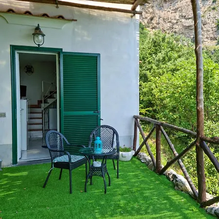 La Casetta Nel Bosco, * Amalfi