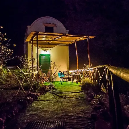 La Casetta Nel Bosco, *