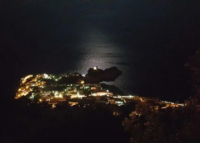 La Casetta Nel Bosco, * Amalfi