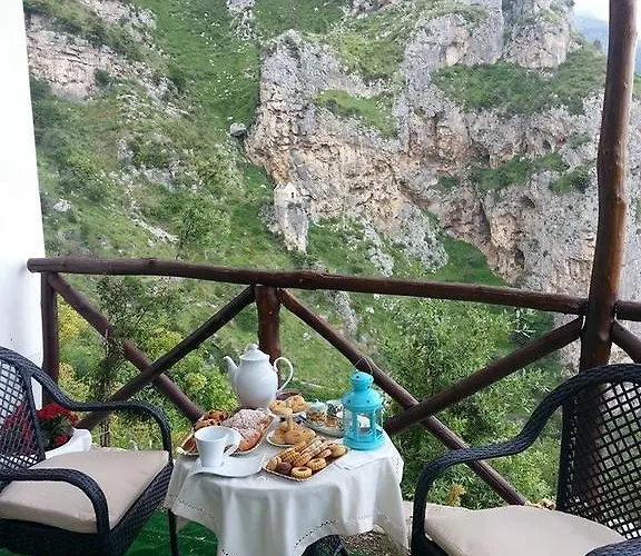 La Casetta Nel Bosco, *